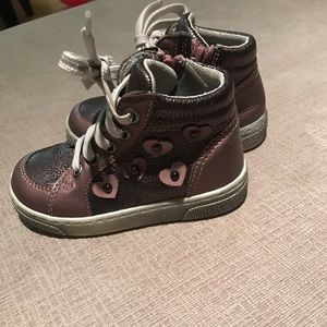 Brand New Italian Leather Toddler Shoes. Size 7